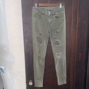 American Eagle Outfitters Olive Skinny Jeans *Size 6
